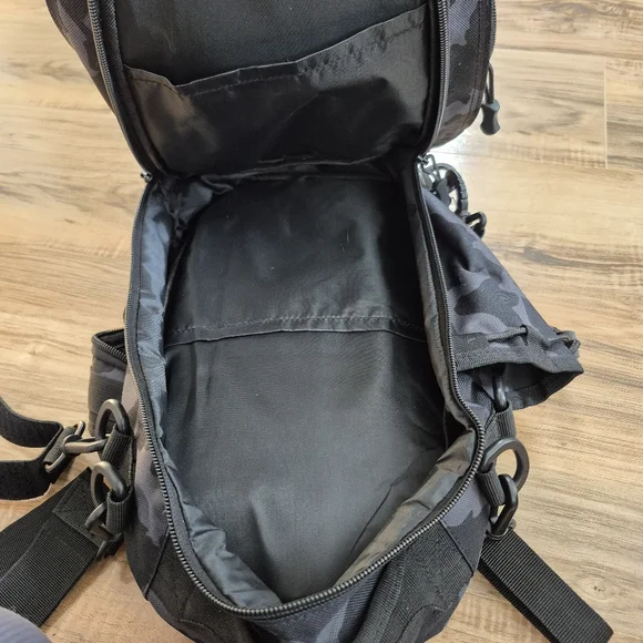 Backpack Camo Pattern - Picture 7 of 12